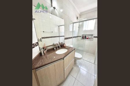 4_photo/94dcfb6499.95ddcca55603a934-ATLAS-a2c77a78-29e9-40e4-94de-4593ea97e9e9.jpg de casa à venda com 3 quartos, 121m² em Pinheirinho, Curitiba