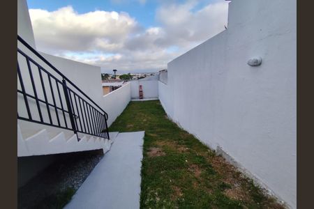 3_photo/94dcfb64a5.953f8a5a38e8f04e-ATLAS-2cc80d06-e831-41eb-96b8-8340174d7d56.jpg de casa à venda com 2 quartos, 48m² em Pinheirinho, Curitiba