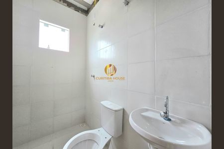 5_photo/94dcfb64a5.953f8a5a38e8f04e-ATLAS-4c2a14eb-d879-482e-a59c-b149e5aa1c7c.jpg de casa à venda com 2 quartos, 48m² em Pinheirinho, Curitiba