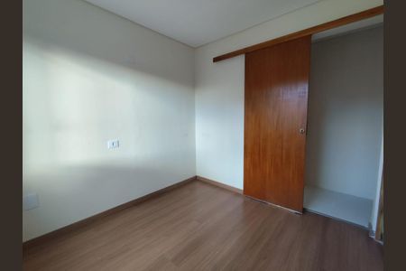 7_photo/94dcfb64a5.953f8a5a38e8f04e-ATLAS-79f0ffa6-21fb-4004-9f6b-dcb88d0323f1.jpg de casa à venda com 2 quartos, 48m² em Pinheirinho, Curitiba