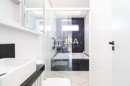 25_photo/94dcfb64bd.21b82dd0b136b59b-ATLAS-3ac08984-6f4a-4e87-a92a-d13fc42cb6c8.jpg de casa à venda com 3 quartos, 201m² em Pinheirinho, Curitiba