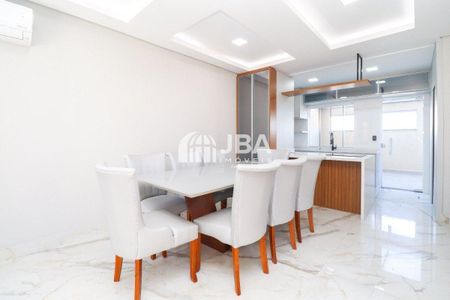 7_photo/94dcfb64bd.21b82dd0b136b59b-ATLAS-69171450-1417-45da-b831-5ccdf1d5a95d.jpg de casa à venda com 3 quartos, 201m² em Pinheirinho, Curitiba