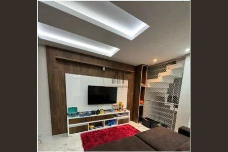 12_photo/94dcfb64bd.eb4747a7722cd593-ATLAS-68b6f629-e713-4f14-8d7d-10064e70e3ea.jpg de casa à venda com 3 quartos, 215m² em Pinheirinho, Curitiba