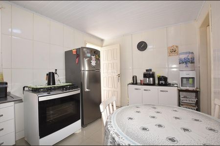 13_photo/94dcfb64cd.9b0e853e47463488-ATLAS-9c09826c-2f5a-4ee1-bc00-1d9a48b0ca8e.jpg de casa à venda com 4 quartos, 100m² em Pinheirinho, Curitiba