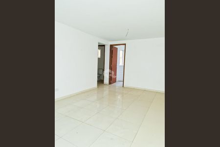 12_photo/94dcfb64d1.08798e92c4495a9b-ATLAS-4091f6ea-53dc-49f3-a0ee-d85c749e61d7.jpg de casa à venda com 3 quartos, 112m² em Pinheirinho, Curitiba