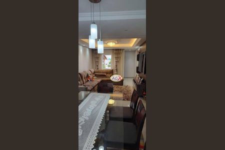 4_photo/94dcfb6509.f454a8f033bce089-ATLAS-9136ea87-7740-4e68-ab0a-a139178bf2e8.jpg de casa à venda com 3 quartos, 200m² em Xaxim, Curitiba