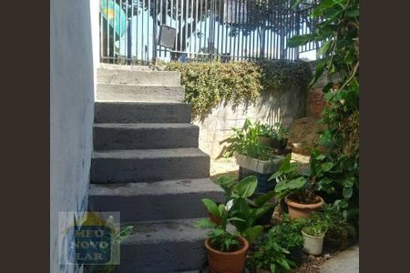 6_photo/94dcfb65e7.c2aefe16be962f17-ATLAS-36332d5a-8499-4400-9d89-6400a8e50e33.jpg de casa à venda com 2 quartos, 231m² em Xaxim, Curitiba