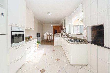 33_photo/94dcfb6619.3b8db0d2a53e1086-ATLAS-022d8aef-9894-4783-8e05-e39fdf231306.jpg de casa à venda com 3 quartos, 220m² em Xaxim, Curitiba