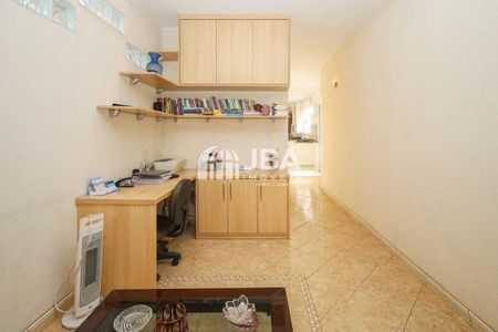 38_photo/94dcfb6619.3b8db0d2a53e1086-ATLAS-38b88af9-96da-4322-8ced-32e2c7d5fac1.jpg de casa à venda com 3 quartos, 220m² em Xaxim, Curitiba