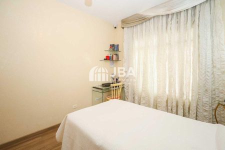 21_photo/94dcfb6619.3b8db0d2a53e1086-ATLAS-39e1feb0-2e4c-4f28-aa2b-07d51f81c327.jpg de casa à venda com 3 quartos, 220m² em Xaxim, Curitiba