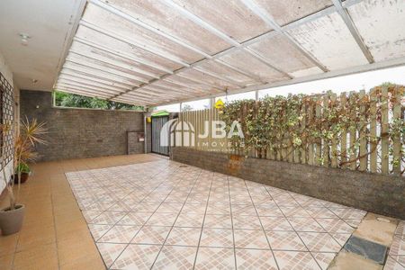 6_photo/94dcfb6619.3b8db0d2a53e1086-ATLAS-65436cc7-f4da-4c10-b847-e8c10ac41d6c.jpg de casa à venda com 3 quartos, 220m² em Xaxim, Curitiba