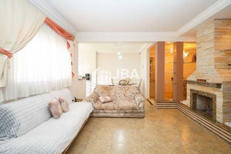 42_photo/94dcfb6619.3b8db0d2a53e1086-ATLAS-c129c2da-a221-4fbb-b20c-d24e4b1306d1.jpg de casa à venda com 3 quartos, 220m² em Xaxim, Curitiba