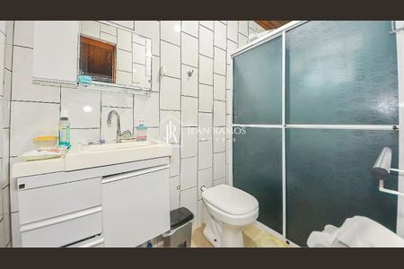 25_photo/94dcfb6691.f593c65414f33db3-ATLAS-559cf001-5676-4e0f-9e64-c24eb4c41caf.jpg de casa à venda com 5 quartos, 210m² em Xaxim, Curitiba