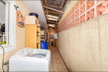11_photo/94dcfb684b.fa2cb1025c889a5c-ATLAS-cd5bd675-e0e2-4e1f-a3fd-57d1f1afe9dc.jpg de casa à venda com 3 quartos, 62m² em Xaxim, Curitiba