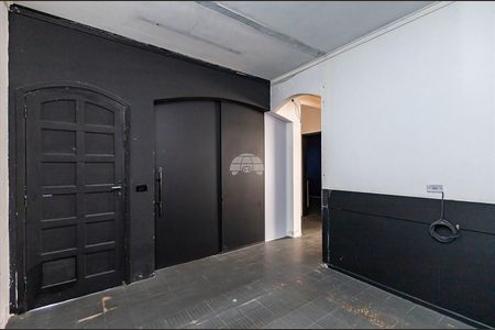 10_photo/94dcfb6903.821bca6a381fcd78-ATLAS-976c3191-068c-4e33-bbd2-94948292b88c.jpg de casa à venda com 4 quartos, 237m² em Xaxim, Curitiba