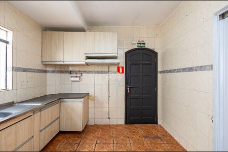 5_photo/94dcfb6903.821bca6a381fcd78-ATLAS-ff1347ef-827b-419c-ac9e-9cf2cbaf87bc.jpg de casa à venda com 4 quartos, 237m² em Xaxim, Curitiba