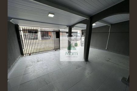 6_photo/94dcfb6923.089899219b01abbf-ATLAS-eaebea60-5e0c-4476-a2e8-1e9c9c7532e6.jpg de casa à venda com 2 quartos, 100m² em Xaxim, Curitiba