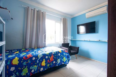 31_photo/94dcfb6965.fd4e69175d3a2864-ATLAS-2c527d58-717c-4f25-b530-a28aae415fc2.jpg de casa à venda com 3 quartos, 190m² em Xaxim, Curitiba