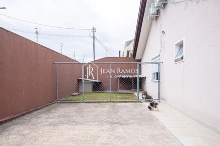 44_photo/94dcfb6965.fd4e69175d3a2864-ATLAS-adfb7583-5001-4e40-a651-1de648e44c13.jpg de casa à venda com 3 quartos, 190m² em Xaxim, Curitiba