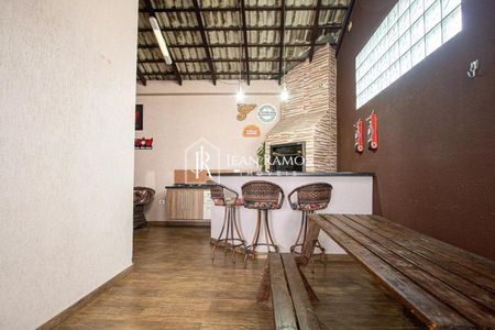 7_photo/94dcfb6965.fd4e69175d3a2864-ATLAS-d0e1ce48-56cc-400f-87d5-a2e80b600f6a.jpg de casa à venda com 3 quartos, 190m² em Xaxim, Curitiba