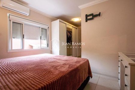 26_photo/94dcfb6965.fd4e69175d3a2864-ATLAS-e34e8bda-2713-464a-93d9-a2f02051e6ac.jpg de casa à venda com 3 quartos, 190m² em Xaxim, Curitiba