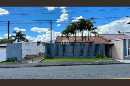 2_photo/94dcfb6a09.b23bd874a6f95fe1-ATLAS-94896315-5b63-485d-b869-ecf920c0f244.jpg de casa à venda com 3 quartos, 138m² em Xaxim, Curitiba