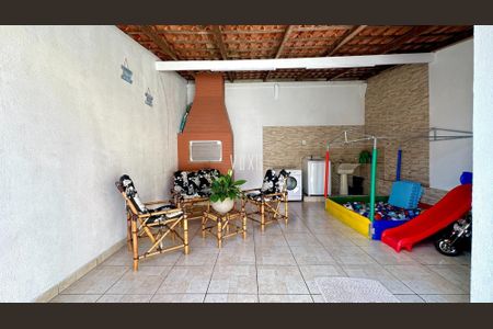 23_photo/94dcfb6a09.b23bd874a6f95fe1-ATLAS-9556d0db-3948-4e04-b0b7-f54ee5201e06.jpg de casa à venda com 3 quartos, 138m² em Xaxim, Curitiba