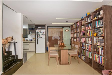 6_photo/94dcfb6a23.b5f4e39731e4f05c-ATLAS-d29c6039-bd72-4304-b048-0c50ca4ee6e7.jpg de casa à venda com 3 quartos, 144m² em Xaxim, Curitiba