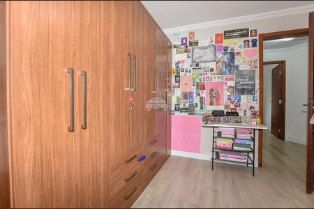 4_photo/94dcfb6a23.b5f4e39731e4f05c-ATLAS-d8b39dbe-f09c-4dbb-b093-bfb18b99ec2e.jpg de casa à venda com 3 quartos, 144m² em Xaxim, Curitiba