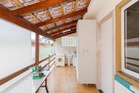 9_photo/94dcfb6a3d.c8c3fb8236ec3a25-ATLAS-87de612a-9c23-49bf-8d92-68ed69706ef0.jpg de casa à venda com 4 quartos, 177m² em Xaxim, Curitiba