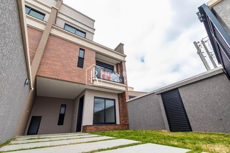 10_photo/94dcfb6a91.80a7f3f1b00bd23a-ATLAS-88fb2e17-9bc8-44c4-ac97-dd07574b9d92.jpg de casa à venda com 4 quartos, 161m² em Xaxim, Curitiba