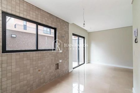 23_photo/94dcfb6a91.80a7f3f1b00bd23a-ATLAS-ba2b2d03-ab5a-4b17-bbcf-976be40d90fd.jpg de casa à venda com 4 quartos, 161m² em Xaxim, Curitiba