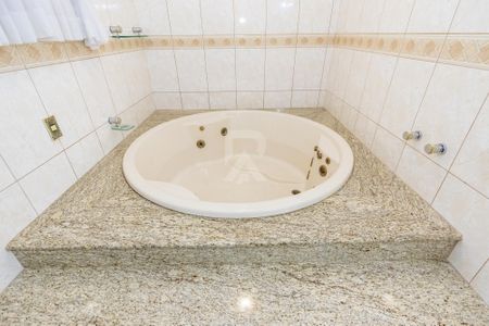 5_photo/94dcfb6a91.d60ed16da6b331d7-ATLAS-09b7aa6d-6f97-4b8a-bc25-f2e6a37e17bc.jpg de casa à venda com 4 quartos, 233m² em Xaxim, Curitiba