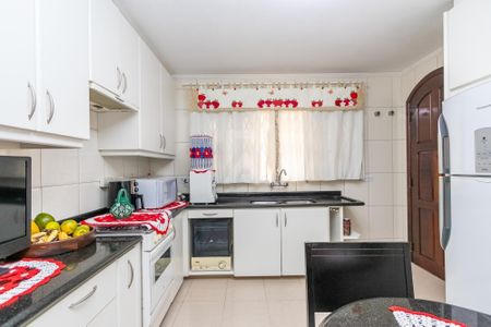 2_photo/94dcfb6a91.d60ed16da6b331d7-ATLAS-a7bf5a5f-b892-4ee2-aae7-1b5d077835e2.jpg de casa à venda com 4 quartos, 233m² em Xaxim, Curitiba