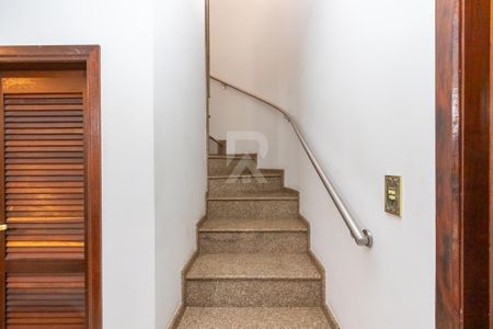 40_photo/94dcfb6a91.d60ed16da6b331d7-ATLAS-aa52a694-1a7c-45e0-a5c9-95e3862c8bef.jpg de casa à venda com 4 quartos, 233m² em Xaxim, Curitiba