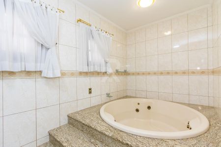 8_photo/94dcfb6a91.d60ed16da6b331d7-ATLAS-c0bbeb24-4f38-448f-a92f-6e09c8563677.jpg de casa à venda com 4 quartos, 233m² em Xaxim, Curitiba