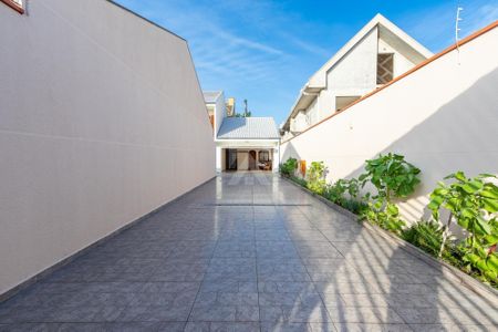 7_photo/94dcfb6a91.d60ed16da6b331d7-ATLAS-d00be514-2b1b-446d-8065-283895e43d01.jpg de casa à venda com 4 quartos, 233m² em Xaxim, Curitiba