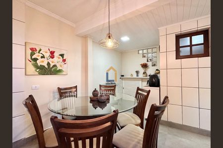 10_photo/94dcfb6adb.4559290139fd5095-ATLAS-c02b61c8-aa2f-4cea-83c8-404c0117c692.jpg de casa à venda com 2 quartos, 150m² em Xaxim, Curitiba