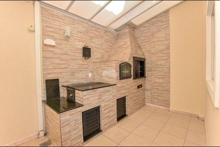 5_photo/94dcfb6aed.3ef691d887df37d8-ATLAS-d587a60f-89a3-4dd5-94f2-0659e75daabf.jpg de casa à venda com 3 quartos, 140m² em Xaxim, Curitiba