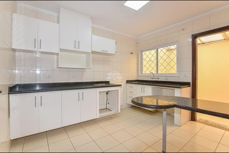 4_photo/94dcfb6aed.3ef691d887df37d8-ATLAS-e5bf88f3-2356-4bcd-b128-8dc6ace8be13.jpg de casa à venda com 3 quartos, 140m² em Xaxim, Curitiba