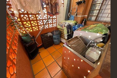 10_photo/94dcfb6b37.588d4a7fb74764b6-ATLAS-6dcef0fb-a324-4771-9924-d83c8d7a32f4.jpg de casa à venda com 4 quartos, 150m² em Xaxim, Curitiba