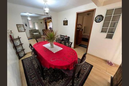 2_photo/94dcfb6b37.588d4a7fb74764b6-ATLAS-cc744cdb-6a0a-436b-bf24-69eea5db363d.jpg de casa à venda com 4 quartos, 150m² em Xaxim, Curitiba