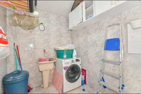 9_photo/94dcfb6b6f.ed4f9904fc8225d3-ATLAS-9d89d419-3e2b-44f2-b2d3-7399930b6f49.jpg de casa à venda com 4 quartos, 220m² em Xaxim, Curitiba