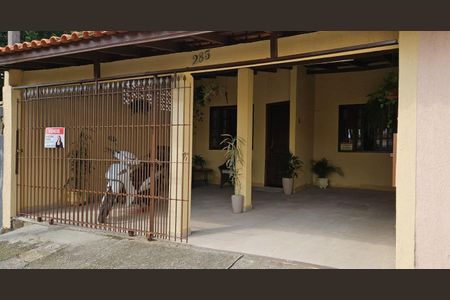 5_photo/94dcfb6bef.78ea92cc55484ae4-ATLAS-ab5e793a-c58b-4c71-9614-c48e97e9b894.jpg de casa à venda com 2 quartos, 46m² em Xaxim, Curitiba