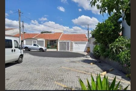 17_photo/94dcfb6bef.dd810fae21d85007-ATLAS-fa90a352-e95d-4bd3-a6a0-4ec25118197e.jpg de casa à venda com 3 quartos, 130m² em Xaxim, Curitiba