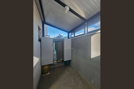 3_photo/94dcfb6c8b.611988fca85ff735-ATLAS-24d7af82-6a7e-49fa-ae58-aefa4b840be0.jpg de casa à venda com 3 quartos, 175m² em Xaxim, Curitiba