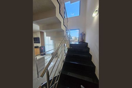 12_photo/94dcfb6c8b.611988fca85ff735-ATLAS-bc2a6fe7-da35-4ecd-9068-9c37a239cac0.jpg de casa à venda com 3 quartos, 175m² em Xaxim, Curitiba