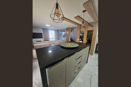 11_photo/94dcfb6c8b.611988fca85ff735-ATLAS-c8fcbb7d-6d7e-41aa-9d41-cebe9df0c225.jpg de casa à venda com 3 quartos, 175m² em Xaxim, Curitiba