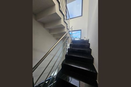 1_photo/94dcfb6c8b.611988fca85ff735-ATLAS-daabb3d5-62d9-4364-8986-3971b20ba554.jpg de casa à venda com 3 quartos, 175m² em Xaxim, Curitiba