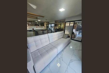 6_photo/94dcfb6c8b.611988fca85ff735-ATLAS-e6f2f8e0-fc00-4e79-b3dc-f404793bde97.jpg de casa à venda com 3 quartos, 175m² em Xaxim, Curitiba